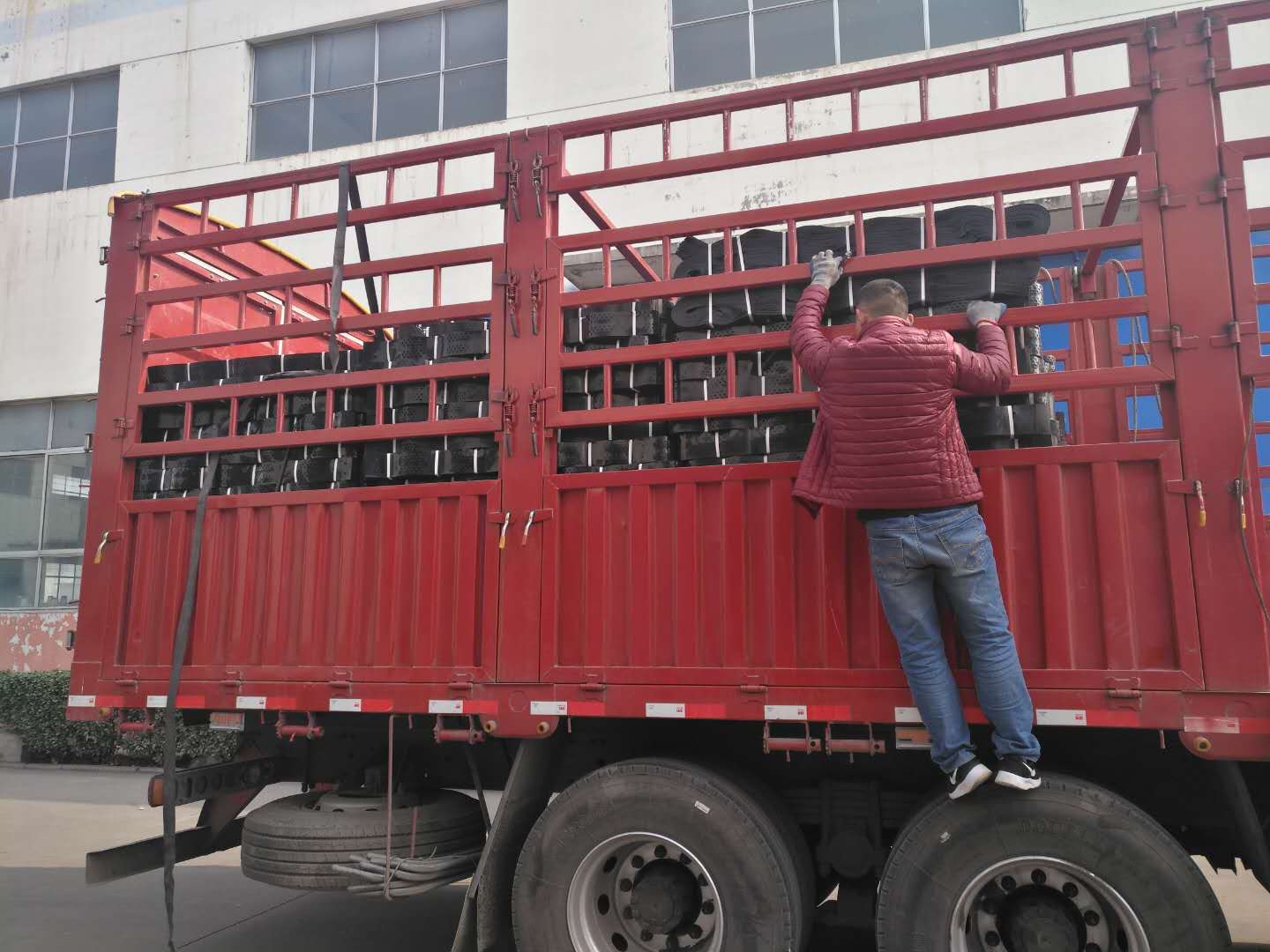 微信图片_20190304115957.jpg
